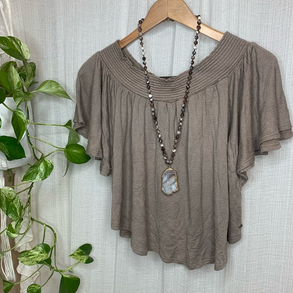 🌺O’Neill off shoulder top women’s